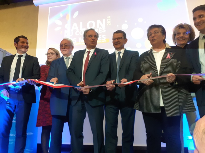 Echange, au coeur du congrès des Maires des Alpes de Haute Provence