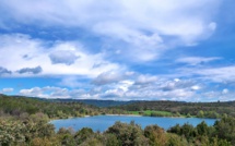 Saint-Laurent du Verdon, moins de véhicules aux abords du lac