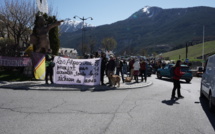 Manifestation des opposants aux JO d'hiver 2030 lors de la visite du CIO à Briançon