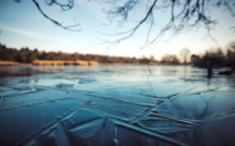 Reste-t-il de la vie sous les lacs gelés  ?